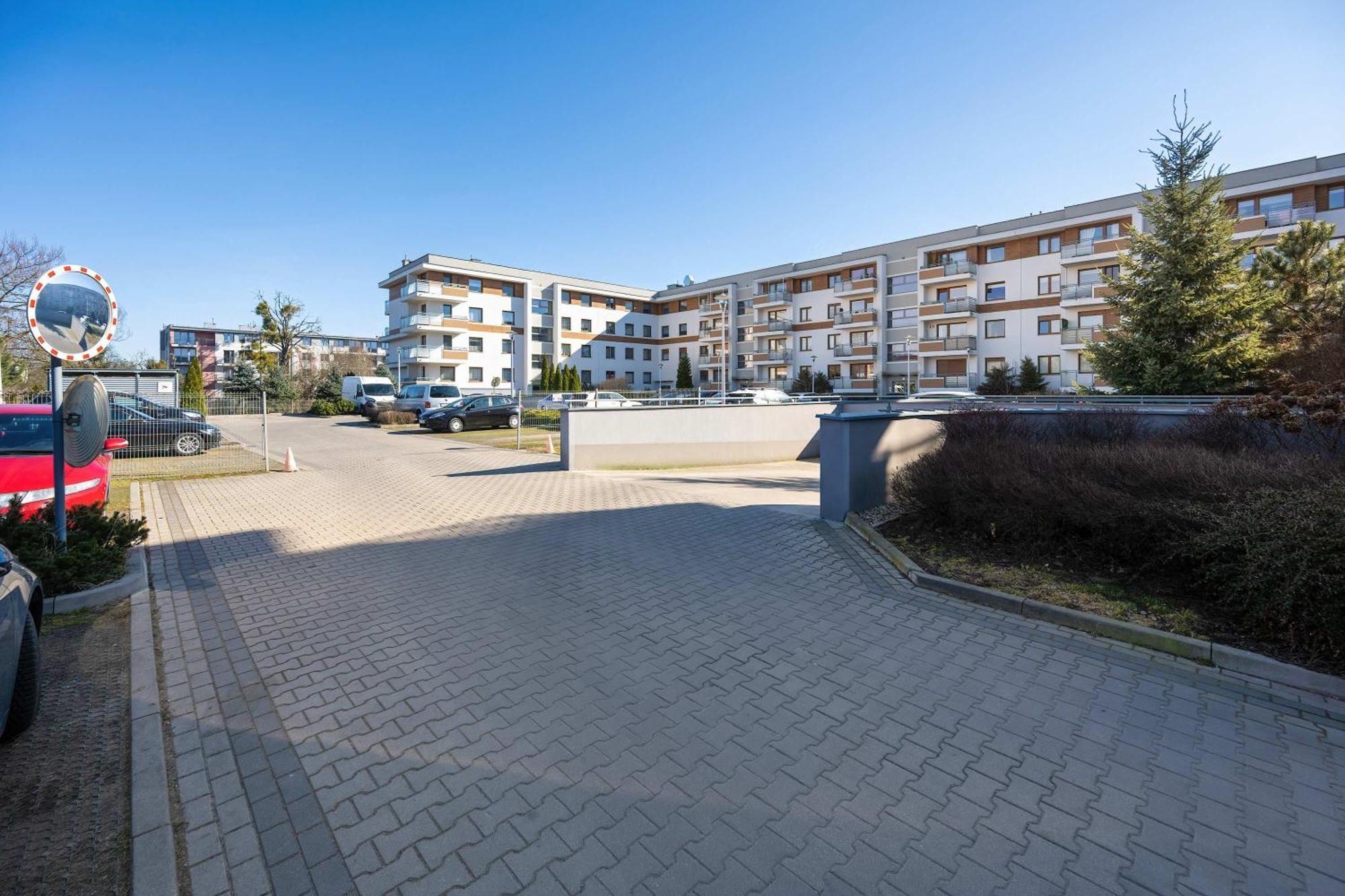 Wyjatkowy Z Parkingiem By Renters Apartament *