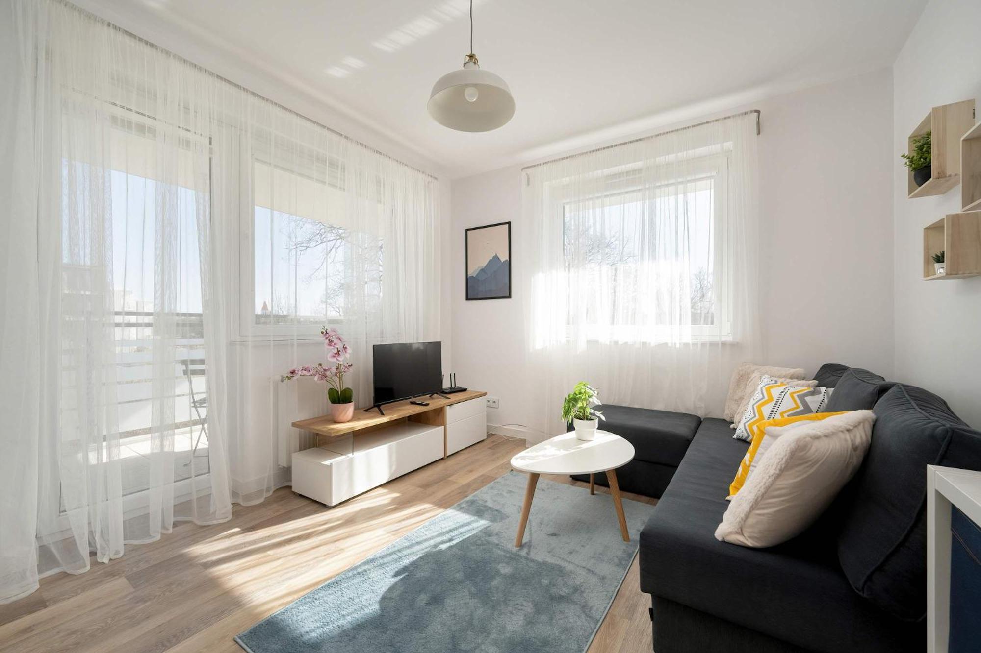 Wyjatkowy Z Parkingiem By Renters Apartament